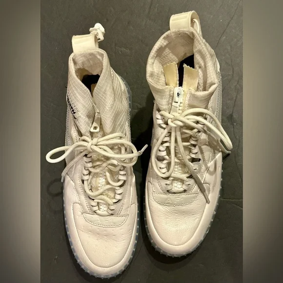 Nike Air Force One High - Gore Tex Phantom White size 7.5 Excellent condition